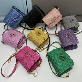 Picture of Valentino Lady Handbags _SKUfw123605376fw